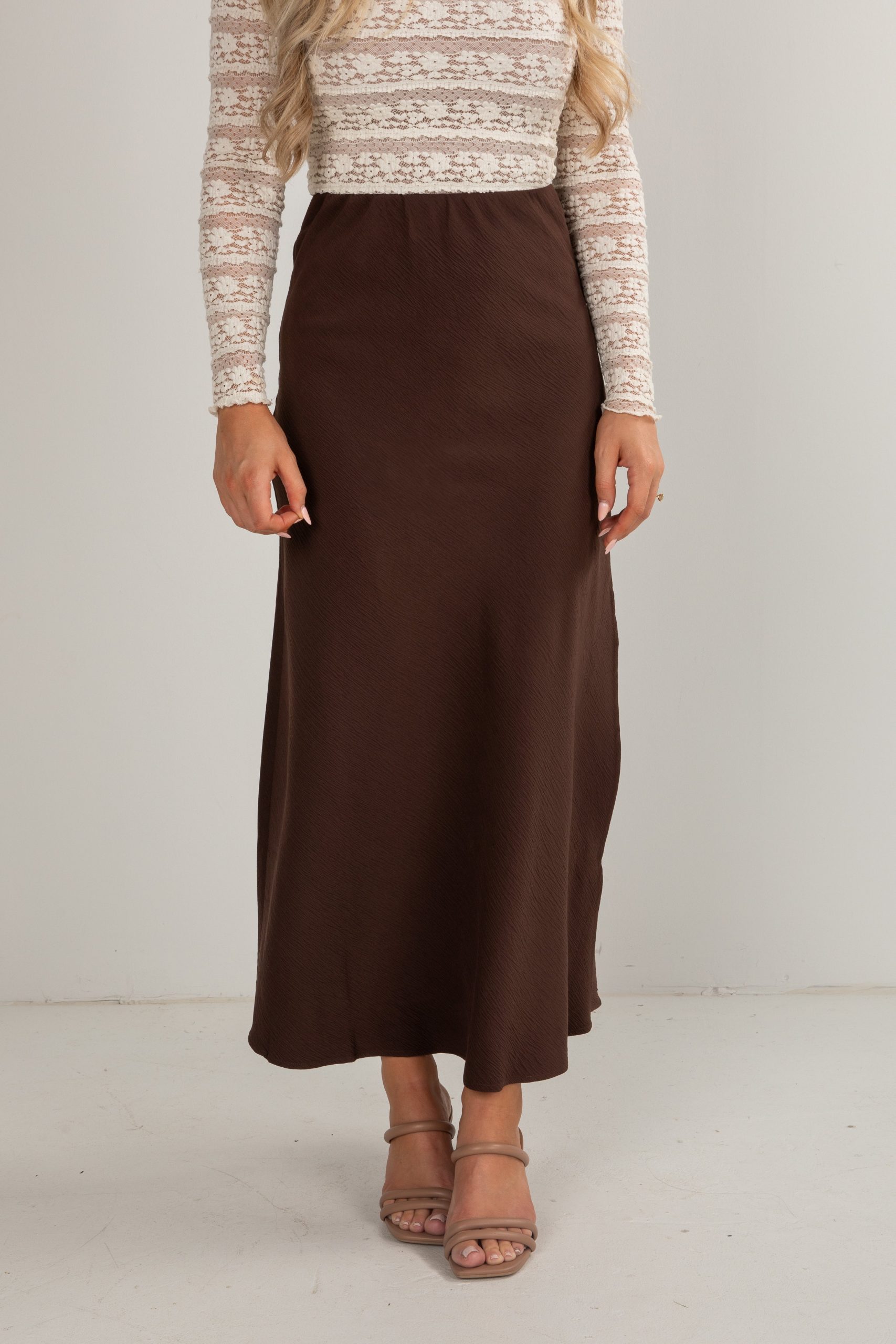 shopdressup_brown_maxi_skirt-3_354b5bfb-fdf9-436e-9f87-69f332665155.jpg